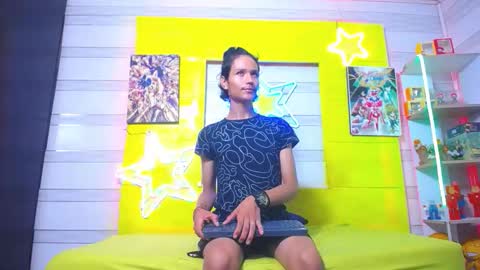 Snapshot of andy_staar18 chatting on 10/14/25, 11:11 andy online show from 10/14/25, 11:11