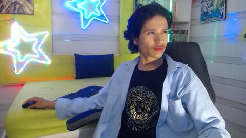 Snapshot of andy_staar18 chatting on 10/15/25, 11:21 andy online show from 10/15/25, 11:21