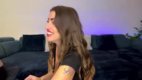 andy_velvet online show from 11/29/25, 11:08