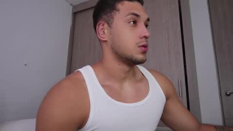 Snapshot of andy_weld chatting on 10/22/25, 12:38 my onlyfans online show from 10/22/25, 12:38