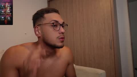 Snapshot of andy_weld chatting on 10/29/25, 11:01 my onlyfans online show from 10/29/25, 11:01