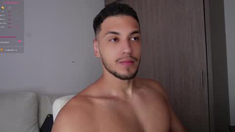 Snapshot of andy_weld chatting on 11/20/25, 11:43 my onlyfans online show from 11/20/25, 11:43