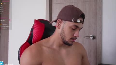 Snapshot of andy_weld chatting on 12/17/25, 12:55 my onlyfans online show from 12/17/25, 12:55