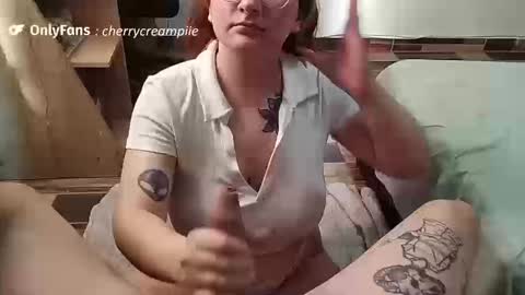 Snapshot of andycherrysecrets chatting on 09/15/25, 09:04 Cherry online show from 09/15/25, 09:04