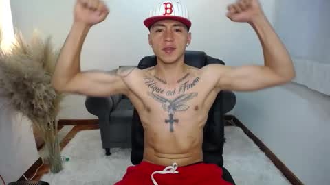 Snapshot of andyderek1 chatting on 12/17/25, 11:16 andyderek1 online show from 12/17/25, 11:16