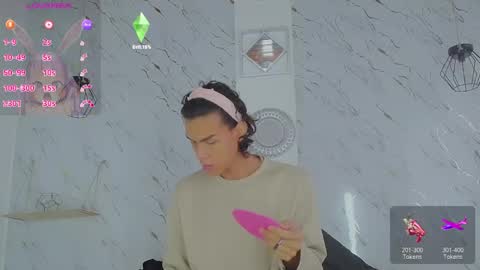 Snapshot of andyfboy chatting on 02/19/26, 12:12 andy online show from 02/19/26, 12:12