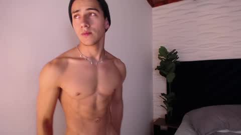 Andy Joy  online show from 01/21/25, 01:54