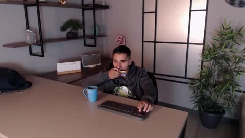 Andy Joy  online show from 01/31/25, 10:42