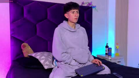 andyjustgame  online show from 04/24/26, 04:48