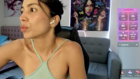 Andrea online show from 10/28/25, 09:06