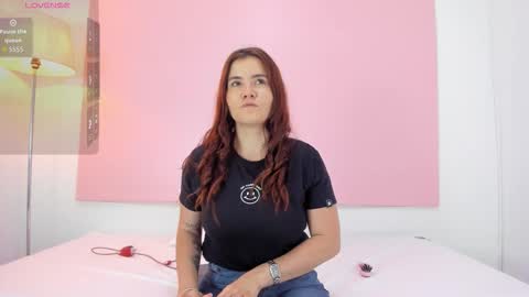 Snapshot of andyylove_jk chatting on 10/15/25, 11:43 Andy online show from 10/15/25, 11:43