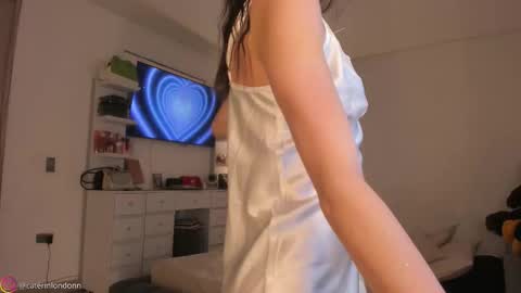 Snapshot of anelisse_ chatting on 10/30/25, 04:36 online show from 10/30/25, 04:36