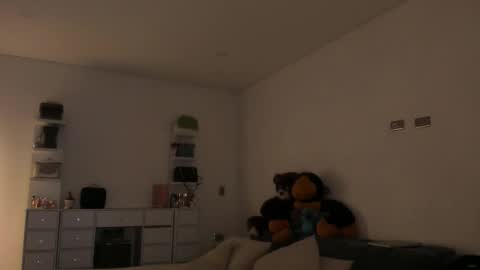      online show from 03/02/26, 02:58