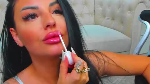 Anne online show from 02/11/25, 10:18