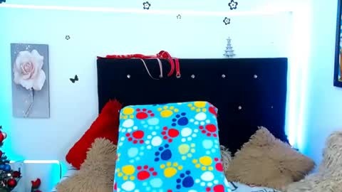 ange_drty online show from 12/01/24, 10:21