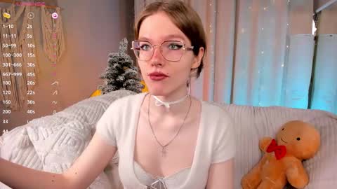 Ange online show from 12/21/25, 11:39