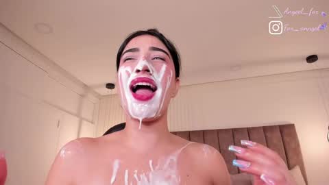 Snapshot of angeel_fox chatting on 02/22/25, 07:01 Angel online show from 02/22/25, 07:01