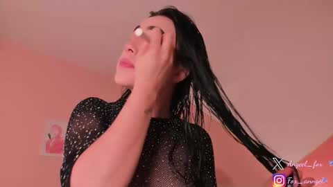 Snapshot of angeel_fox chatting on 10/11/25, 03:28 Angel online show from 10/11/25, 03:28