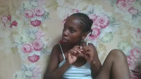 Snapshot of angeeliine chatting on 03/02/26, 01:18 angeeliine online show from 03/02/26, 01:18