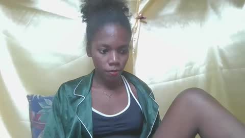 angeeliine online show from 04/10/26, 02:22