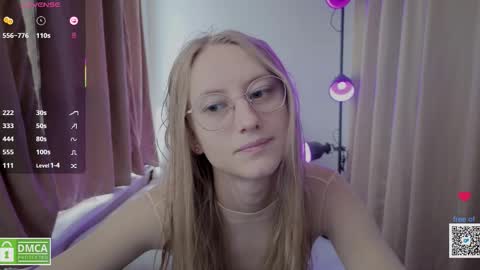 angeellina online show from 10/17/25, 09:23