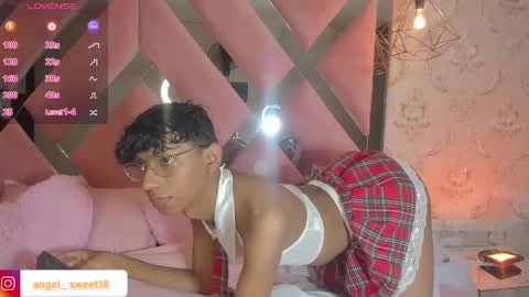 Snapshot of angel__sweet18 chatting on 12/04/24, 09:02 online show from 12/04/24, 09:02