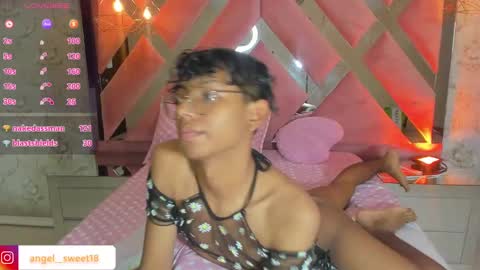 Snapshot of angel__sweet18 chatting on 12/10/24, 12:17 online show from 12/10/24, 12:17