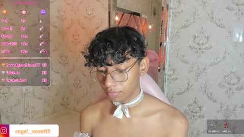 Snapshot of angel__sweet18 chatting on 12/14/24, 03:29 online show from 12/14/24, 03:29
