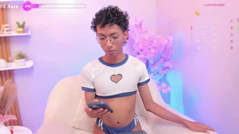 Snapshot of angel__sweet18 chatting on 01/19/26, 09:57 online show from 01/19/26, 09:57