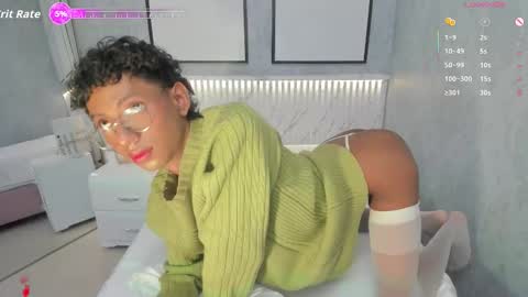 Snapshot of angel__sweet18 chatting on 02/17/26, 01:46 online show from 02/17/26, 01:46