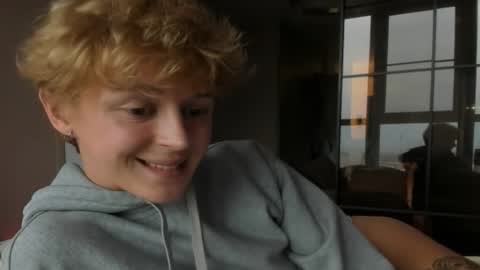 Snapshot of angel_andreww chatting on 04/23/26, 03:25 angel_andreww online show from 04/23/26, 03:25