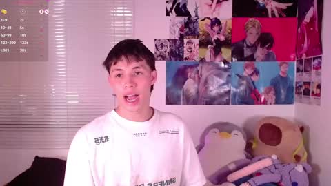 Snapshot of angel_bless19 chatting on 02/05/25, 08:14 Angel help me with 100 thumbs up online show from 02/05/25, 08:14
