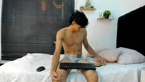 Snapshot of angel_boy0 chatting on 05/30/26, 08:50 angel_boy0 online show from 05/30/26, 08:50