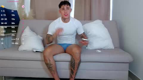 angel_boy01 online show from 11/18/25, 06:56