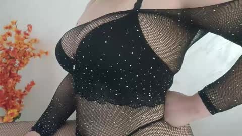 Snapshot of angel_coconut chatting on 10/14/25, 09:43 Angel coco online show from 10/14/25, 09:43