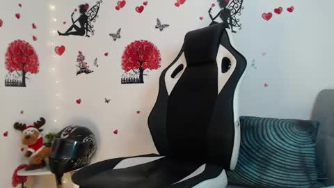 Angel Curl online show from 01/22/25, 04:44