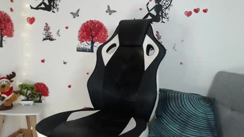 Angel Curl online show from 02/04/25, 04:37