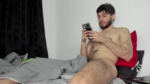 Snapshot of angel_damons_ chatting on 01/28/25, 01:16 Angel Damons online show from 01/28/25, 01:16