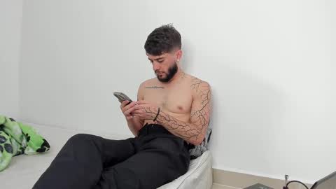 Snapshot of angel_damons_ chatting on 03/09/25, 04:44 Angel Damons online show from 03/09/25, 04:44