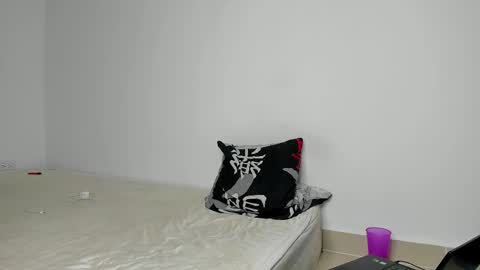 Snapshot of angel_damons_ chatting on 03/12/25, 01:08 Angel Damons online show from 03/12/25, 01:08