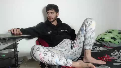 Snapshot of angel_damons_ chatting on 10/02/25, 04:58 Angel Damons online show from 10/02/25, 04:58