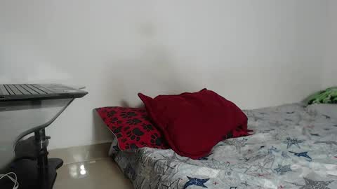 Snapshot of angel_damons_ chatting on 10/07/25, 04:15 Angel Damons online show from 10/07/25, 04:15