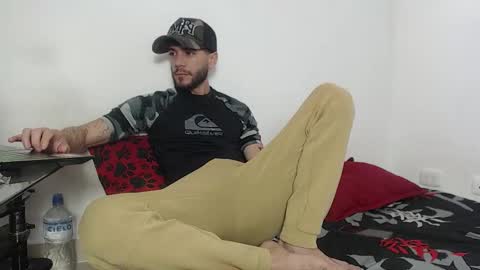 Snapshot of angel_damons_ chatting on 10/19/25, 02:18 Angel Damons online show from 10/19/25, 02:18