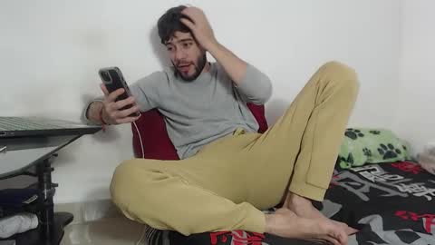 Snapshot of angel_damons_ chatting on 10/22/25, 03:23 Angel Damons online show from 10/22/25, 03:23