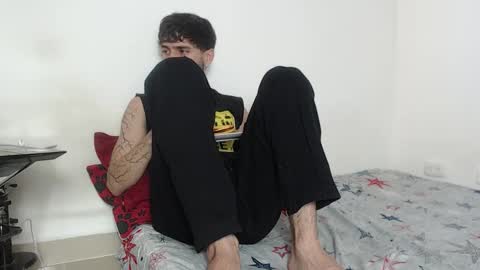 Snapshot of angel_damons_ chatting on 10/27/25, 06:23 Angel Damons online show from 10/27/25, 06:23