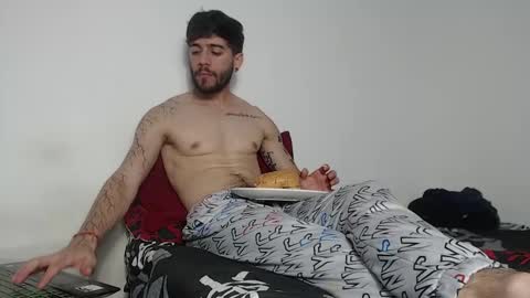 Snapshot of angel_damons_ chatting on 11/17/25, 02:17 Angel Damons online show from 11/17/25, 02:17