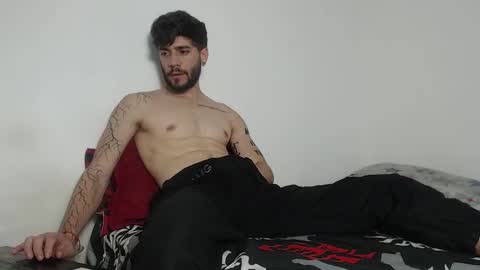 Snapshot of angel_damons_ chatting on 11/19/25, 07:25 Angel Damons online show from 11/19/25, 07:25