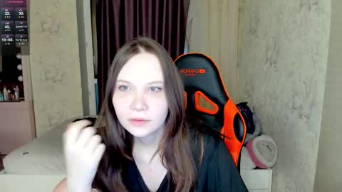 Snapshot of angel_doll585 chatting on 11/16/25, 12:16 Fallen Angel online show from 11/16/25, 12:16