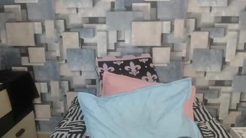 Snapshot of angel_dthroat chatting on 11/27/25, 12:07 ANGHEL online show from 11/27/25, 12:07