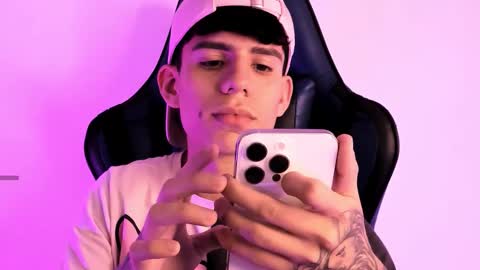 Angel online show from 03/01/26, 05:31